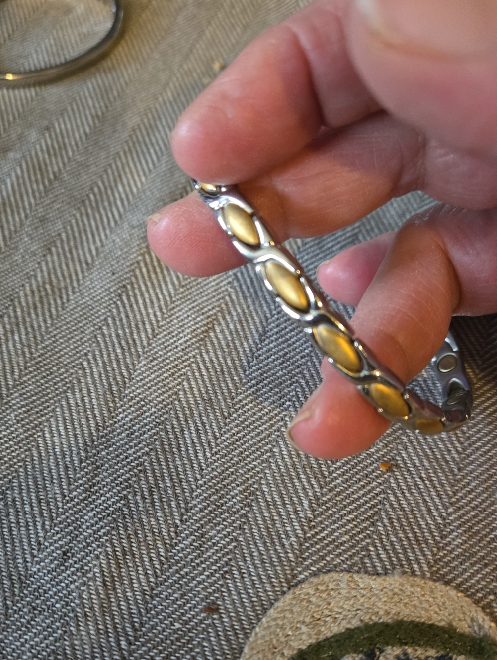 Two-Tone Magnetic Link Bracelet - Gold & Silver